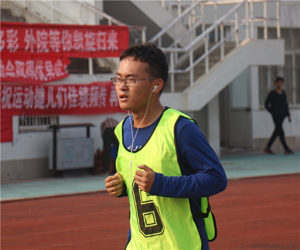 黄馨漪+男子5000m+5.jpg