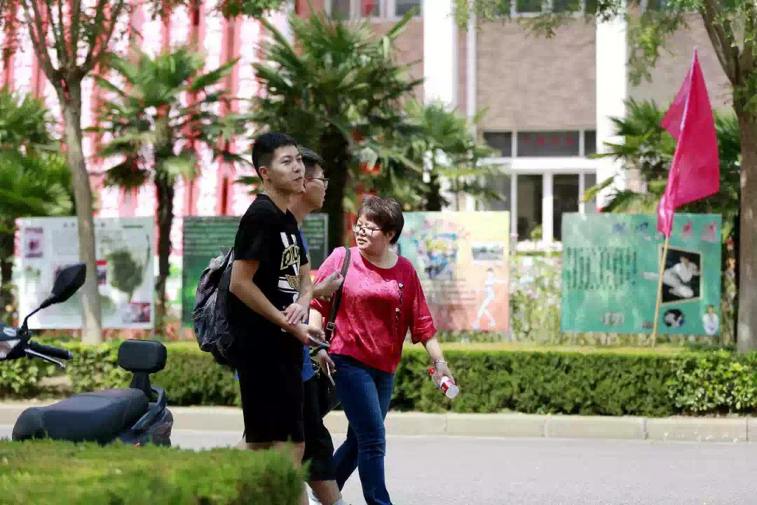 E4087DC449140FACAEA45C58657E1D81.jpg E4087DC449140FACAEA45C58657E1D81.jpg